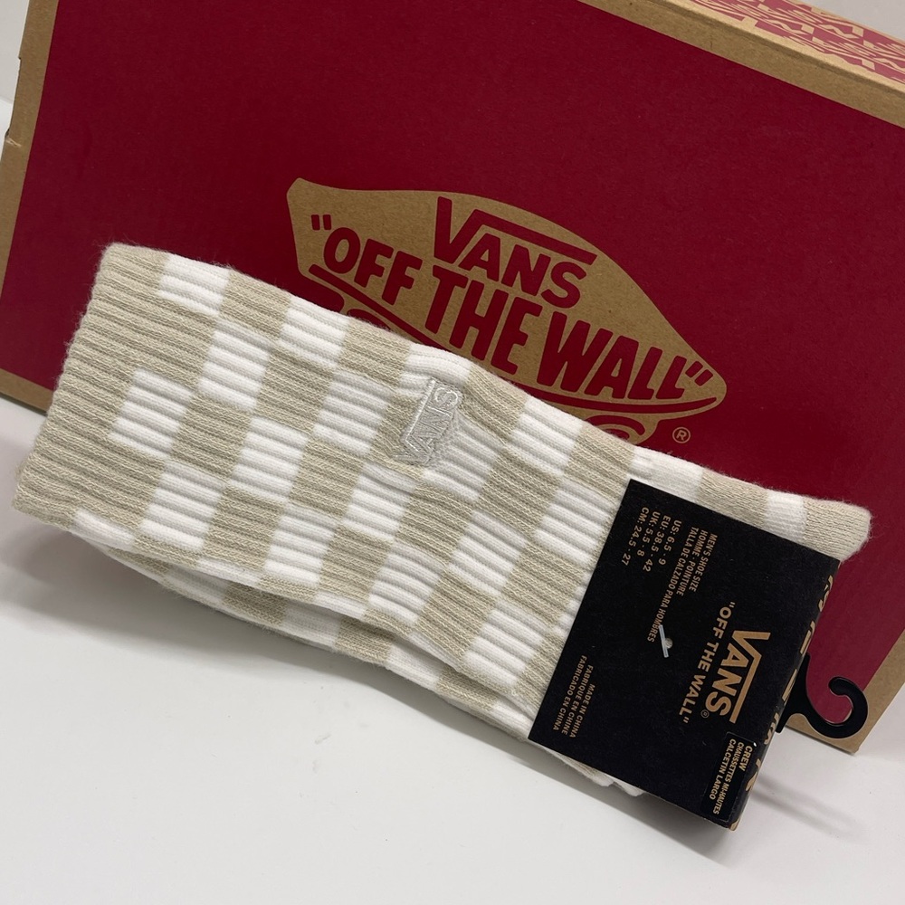 Vans Men's Checkered Socks - White and Tan Vans Checkerboard Crew Socks (1 pair) - Picture 13 of 16